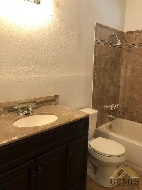 315 315 Atkinson Ave, Shafter, CA 93263 photo 6