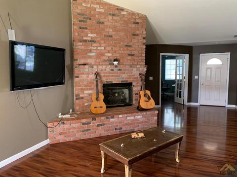 1721 Cherrytree Way, Wasco, CA 93280 photo 7