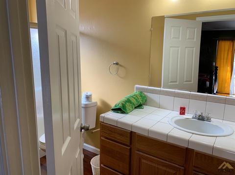 1721 Cherrytree Way, Wasco, CA 93280 photo 17