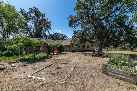 28021 Black Gold Way, Tehachapi, CA 93561 photo 3