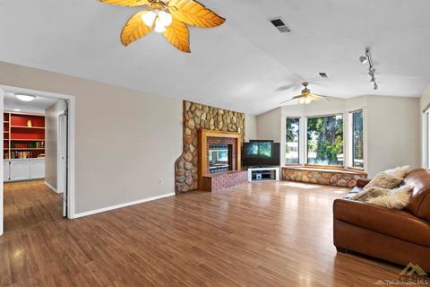 28021 Black Gold Way, Tehachapi, CA 93561 photo 5