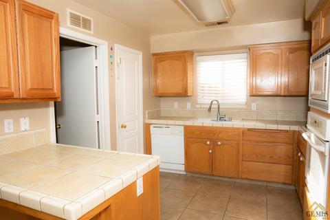 4703 Chinta Dr, Bakersfield, CA 93313 photo 5