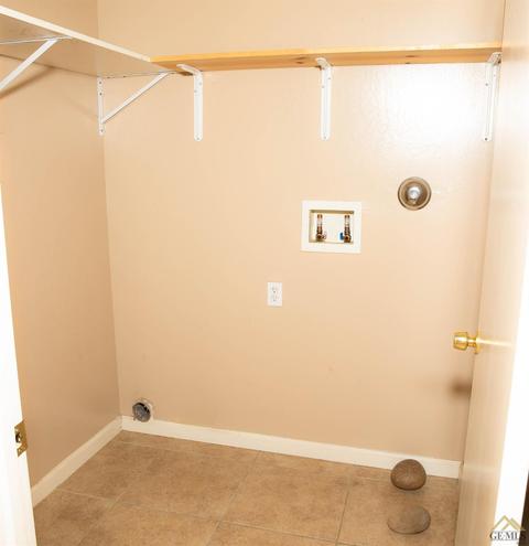 4703 Chinta Dr, Bakersfield, CA 93313 photo 7