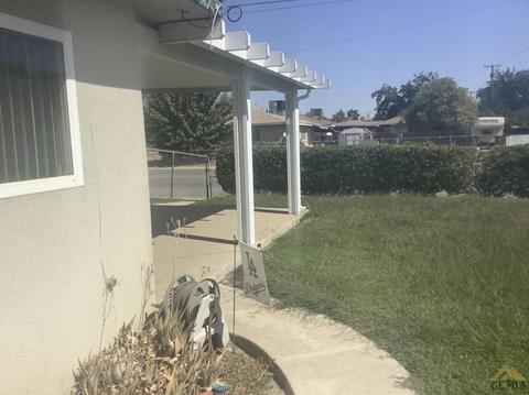 401 Mark Ave, Shafter, CA 93263 photo 2