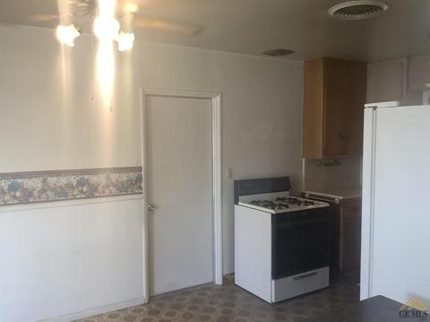 401 Mark Ave, Shafter, CA 93263 photo 8