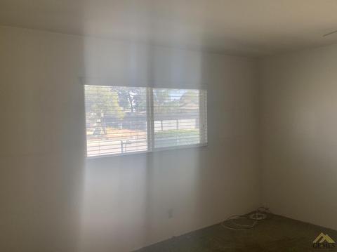 401 Mark Ave, Shafter, CA 93263 photo 6