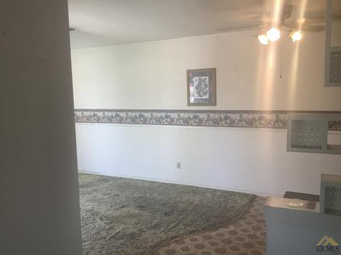 401 Mark Ave, Shafter, CA 93263 photo 7