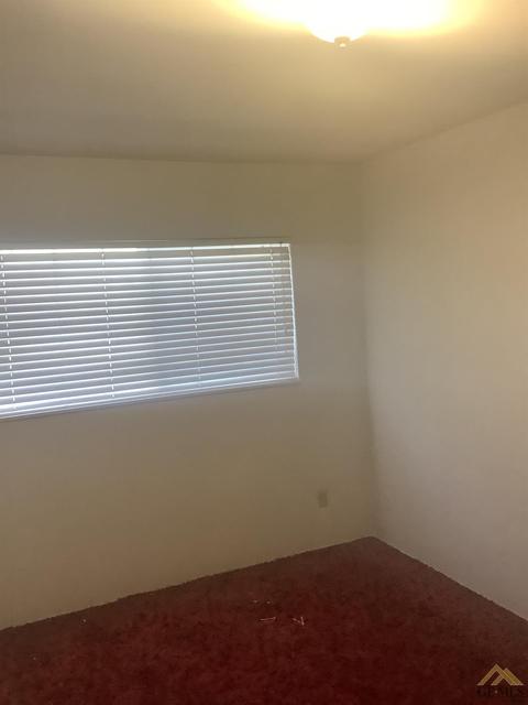401 Mark Ave, Shafter, CA 93263 photo 22