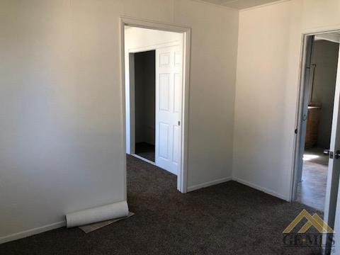 407 Tyler St, Taft, CA 93268 photo 8