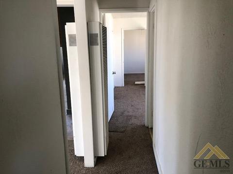 407 Tyler St, Taft, CA 93268 photo 9