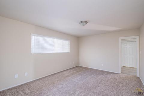 2501 Sutton Pl, Bakersfield, CA 93309 photo 12