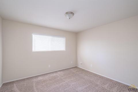 2501 Sutton Pl, Bakersfield, CA 93309 photo 10