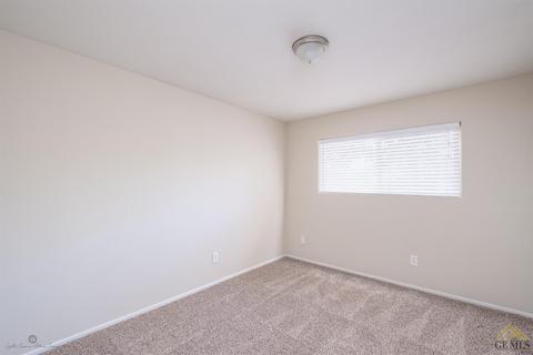2501 Sutton Pl, Bakersfield, CA 93309 photo 9