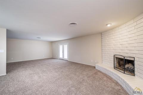 2501 Sutton Pl, Bakersfield, CA 93309 photo 6
