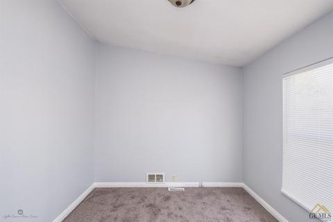 6305 Springbrook Dr, Bakersfield, CA 93307 photo 9
