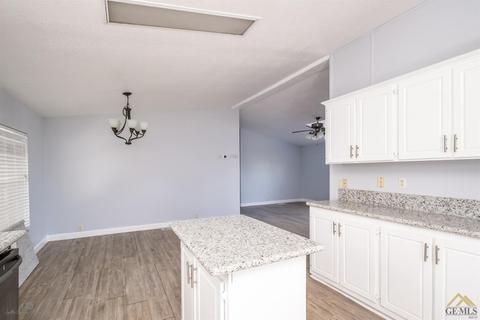 6305 Springbrook Dr, Bakersfield, CA 93307 photo 6