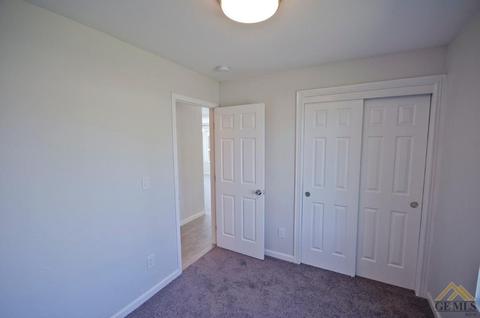 1903 Hendricks Ln, Bakersfield, CA 93304 photo 9