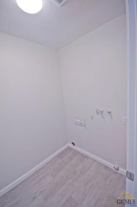 1903 Hendricks Ln, Bakersfield, CA 93304 photo 18