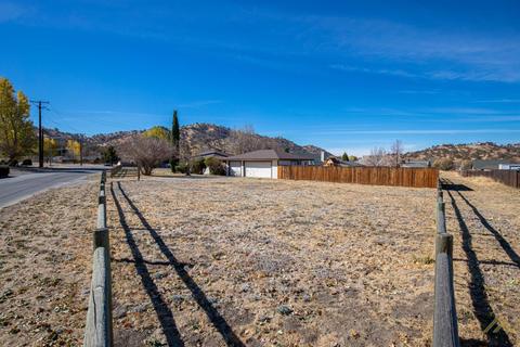 28030 Hialeah Dr, Tehachapi, CA 93561 photo 1