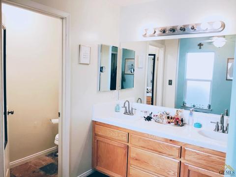 4118 Downpatrick Ct, Bakersfield, CA 93313 photo 15