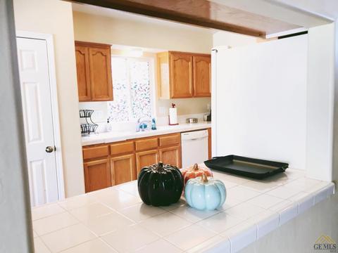 4118 Downpatrick Ct, Bakersfield, CA 93313 photo 8