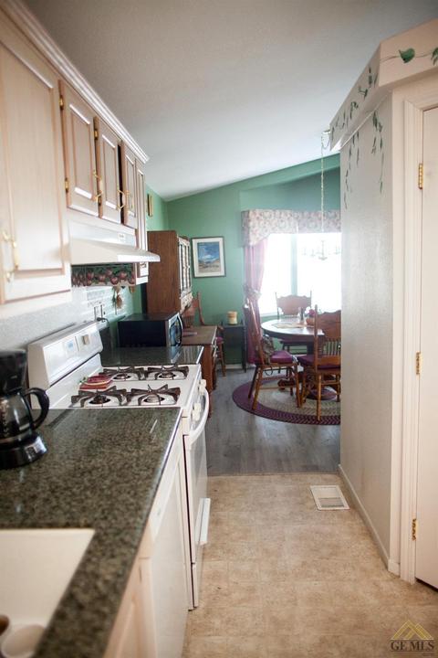 509 44th St, Bakersfield, CA 93301 photo 14