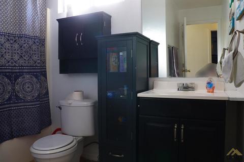 1803 2nd St, Wasco, CA 93280 photo 8