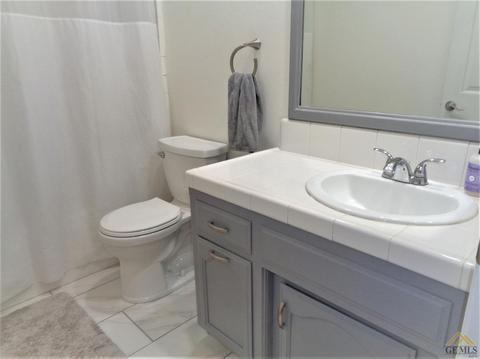 716 Faversham Way, Bakersfield, CA 93311 photo 14