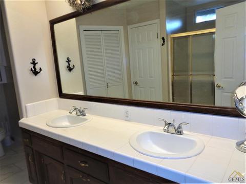 716 Faversham Way, Bakersfield, CA 93311 photo 21