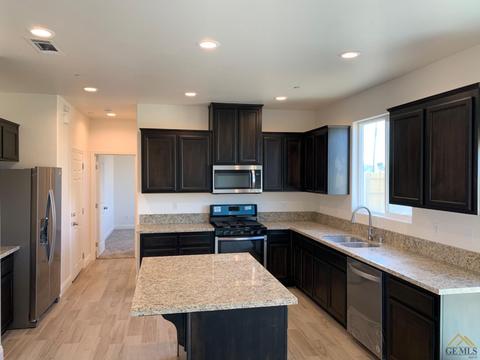 2409 Persimmion Ave, Wasco, CA 93280 photo 5