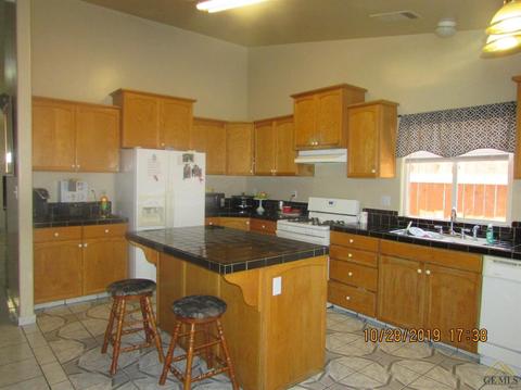 4208 Downpatrick, Bakersfield, CA 93313 photo 4