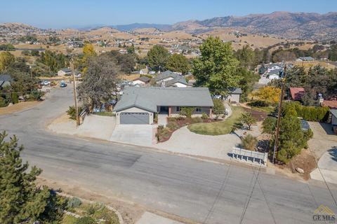 22330 Willow Pl, Tehachapi, CA 93561 photo 1