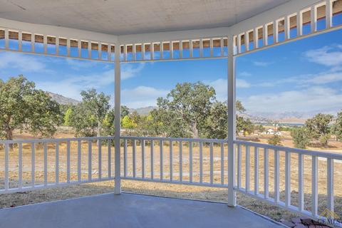 19052 Arosa Rd, Tehachapi, CA 93561 photo 4