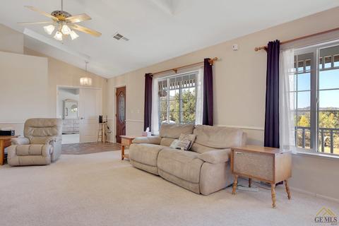 19052 Arosa Rd, Tehachapi, CA 93561 photo 9