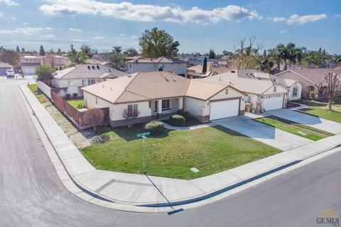 4403 Blue Devils Ave, Bakersfield, CA 93313 photo 4