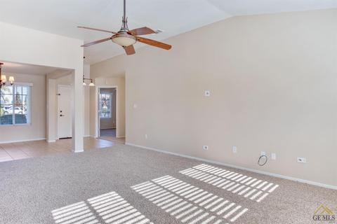 4403 Blue Devils Ave, Bakersfield, CA 93313 photo 12