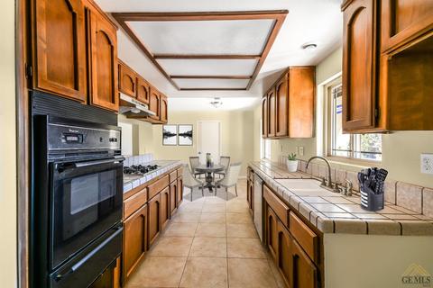 21701 Mid Way, Tehachapi, CA 93561 photo 4