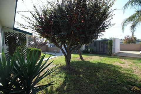 301 Plumtree Dr, Arvin, CA 93203 photo 13