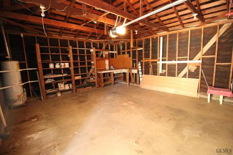 301 Plumtree Dr, Arvin, CA 93203 photo 25