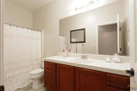 12703 Stablegate Dr, Bakersfield, CA 93312 photo 18