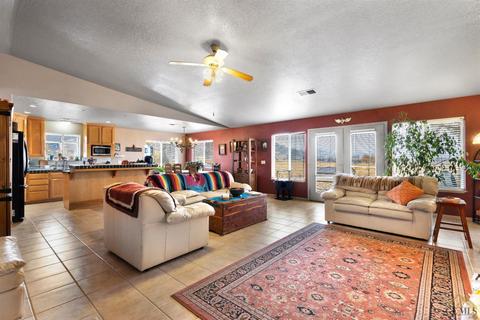 23741 Lakeview Dr, Tehachapi, CA 93561 photo 8