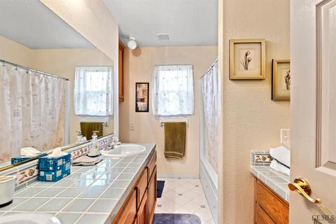 23741 Lakeview Dr, Tehachapi, CA 93561 photo 14