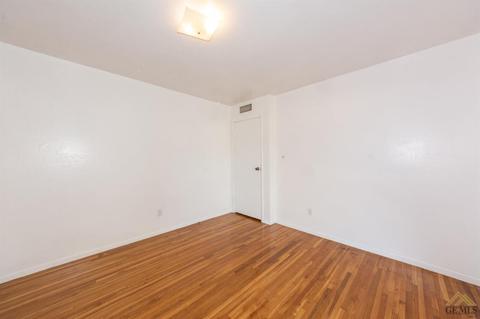 106 E Calvin St, Taft, CA 93268 photo 17