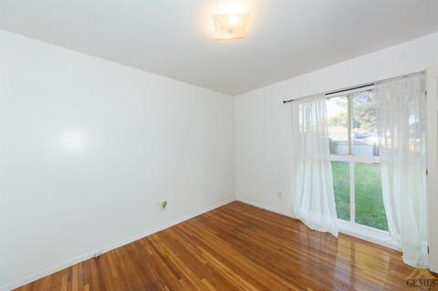 106 E Calvin St, Taft, CA 93268 photo 22