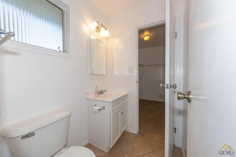 106 E Calvin St, Taft, CA 93268 photo 18