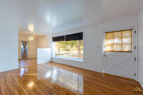 106 E Calvin St, Taft, CA 93268 photo 7