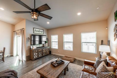 9117 Red Pine Dr, Shafter, CA 93263 photo 8