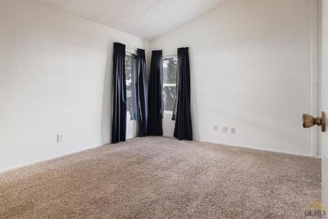 136 Set Ln, Bakersfield, CA 93308 photo 6