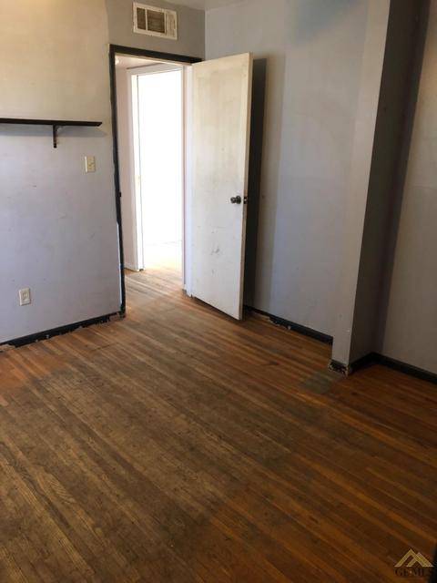 509 Harrison St, Taft, CA 93268 photo 10