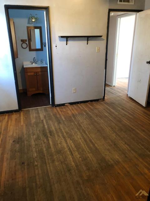 509 Harrison St, Taft, CA 93268 photo 11